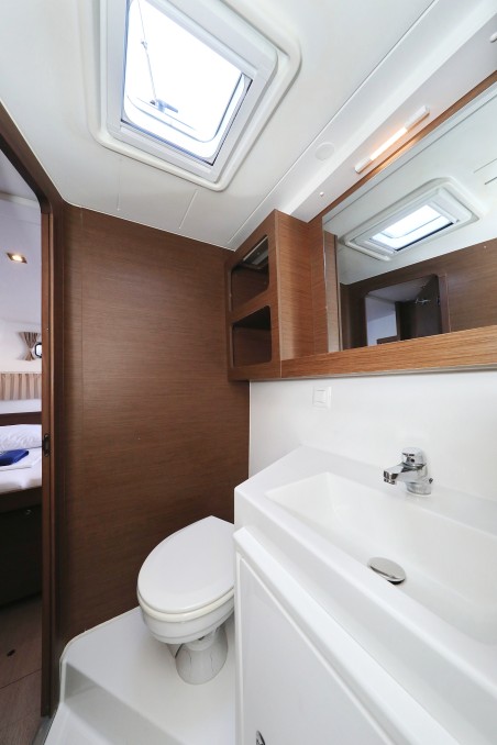 Lagoon-Bénéteau Lagoon 42 - 4 + 2 cab. Easy Course