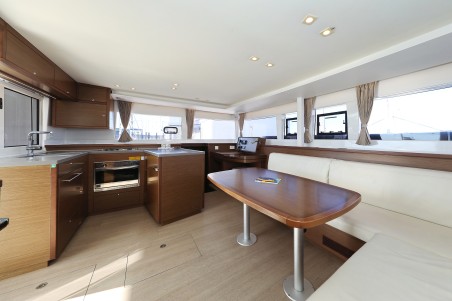 Lagoon-Bénéteau Lagoon 450 S - 4 + 2 cab. Adriatic Queen