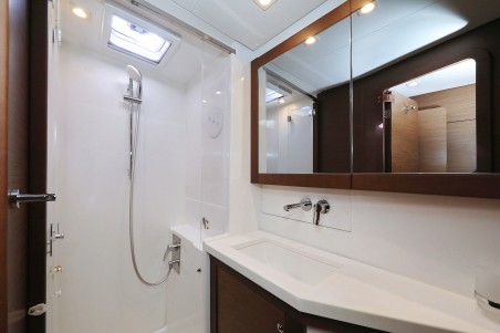 Lagoon-Bénéteau Lagoon 450 S - 4 + 2 cab. Adriatic Queen