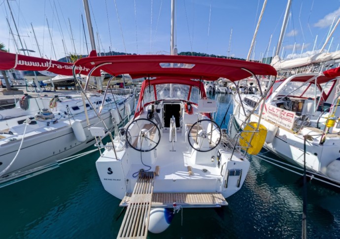 Bénéteau Oceanis 30.1 Mobula Zero