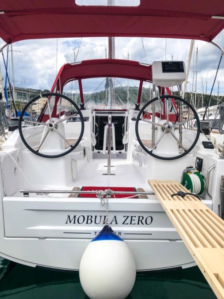 Bénéteau Oceanis 30.1 Mobula Zero