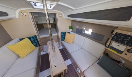 Bénéteau Oceanis 30.1 Mobula Zero