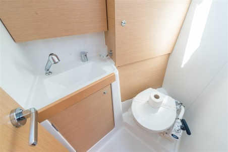 Oceanis 38 - 3 cab. | Yacht Charter Croatia | Travelboat