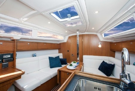 Bavaria Yachtbau Bavaria Cruiser 33 Sea Lion