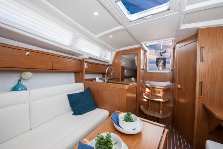Bavaria Yachtbau Bavaria Cruiser 33 Sea Lion