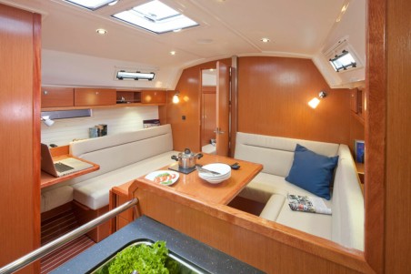 Bavaria Yachtbau Bavaria Cruiser 36 Sea Wolf