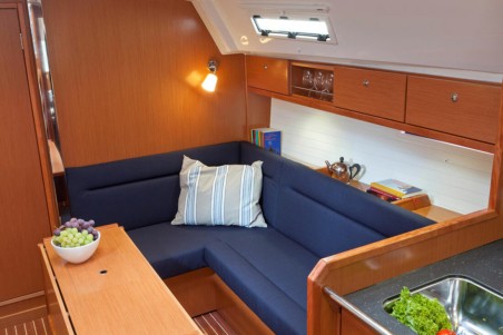 Bavaria Yachtbau Bavaria Cruiser 36 Sea Wolf