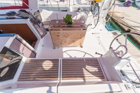 Beneteau Oceanis 41.1 | Yacht Charter Croatia | Travelboat