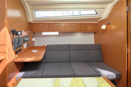 Bavaria Yachtbau Bavaria Cruiser 37 - 3 cab. Toni