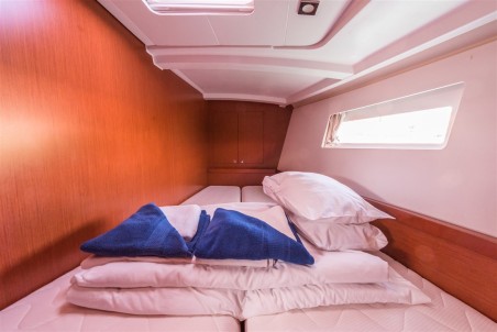 Oceanis 45 - 4 cab. | Yacht Charter Croatia | Travelboat