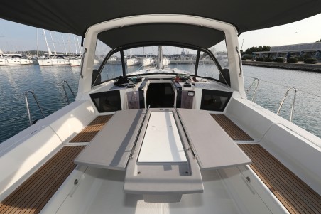 Oceanis 45 - 4 cab. | Yacht Charter Croatia | Travelboat