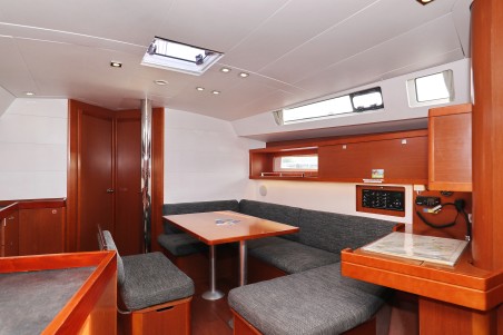 Oceanis 45 - 4 cab. | Yacht Charter Croatia | Travelboat