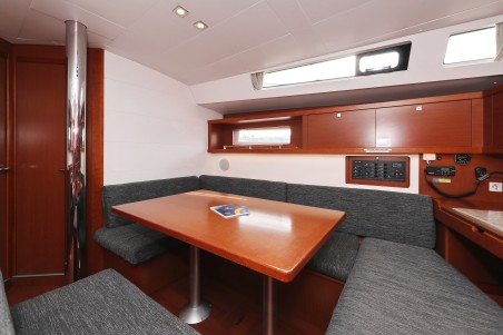 Oceanis 45 - 4 cab. | Yacht Charter Croatia | Travelboat