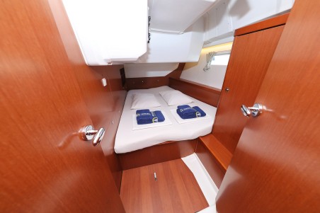 Oceanis 45 - 4 cab. | Yacht Charter Croatia | Travelboat