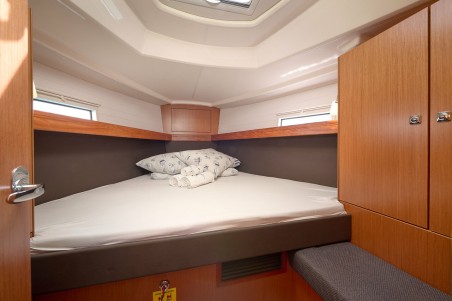 Bavaria Yachtbau Bavaria Cruiser 37 - 3 cab. Toni