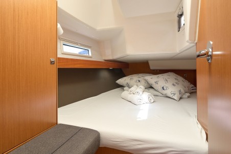 Bavaria Yachtbau Bavaria Cruiser 37 - 3 cab. Toni