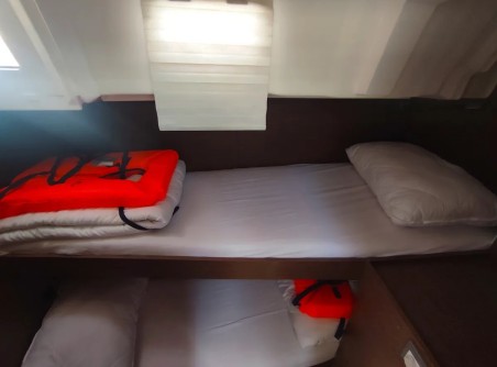 Oceanis 46.1 | Yacht Charter Croatia | Travelboat