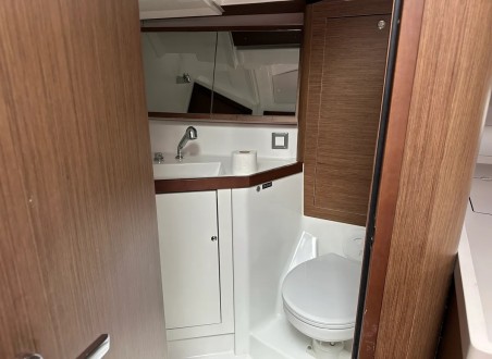 Bénéteau Oceanis 46.1 Blue sky