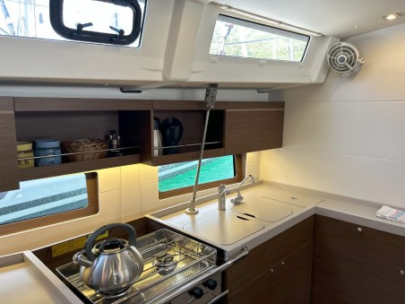 Bénéteau Oceanis 46.1 Bumblebee