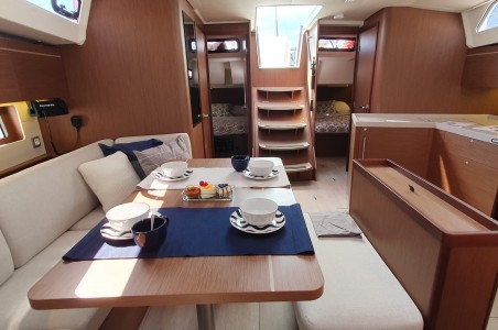 Oceanis 46.1 | Yacht Charter Croatia | Travelboat