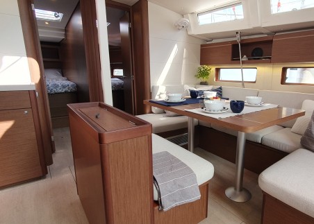 Oceanis 46.1 | Yacht Charter Croatia | Travelboat