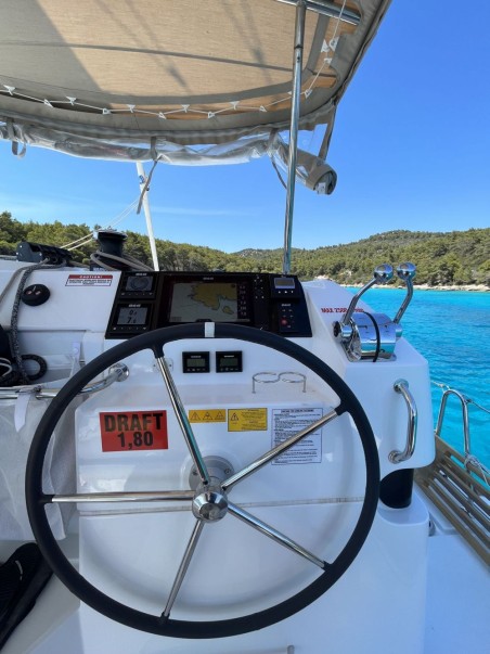 Lagoon-Bénéteau Lagoon 40 - 4 + 1 cab. Solentia