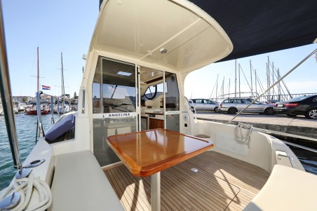 SAS - Vektor Vektor 950 Dugi II