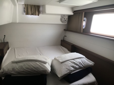 Lagoon-Bénéteau Lagoon 450 F - 4 + 2 cab. Samogon