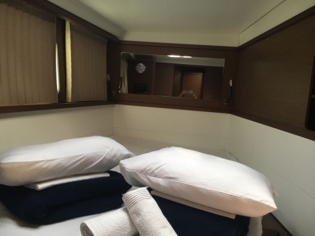 Lagoon-Bénéteau Lagoon 450 F - 4 + 2 cab. Samogon