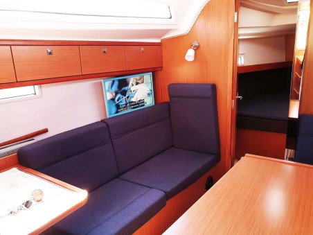 Bavaria Yachtbau Bavaria Cruiser 37 - 3 cab. Smiley