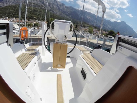 Bénéteau Oceanis 31 Honey