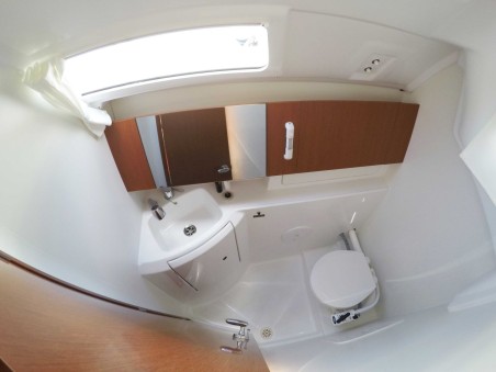 Bénéteau Oceanis 31 Honey