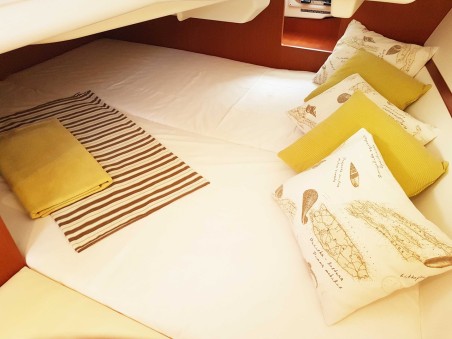 Bénéteau Oceanis 31 Honey