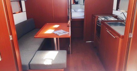 Bénéteau Oceanis 38.1 Bellona