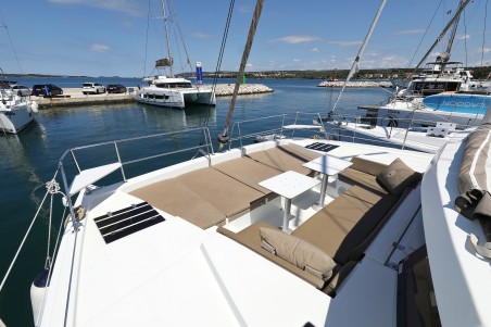 Catana Group Bali 4.1 - 4 + 1 cab. Wendy