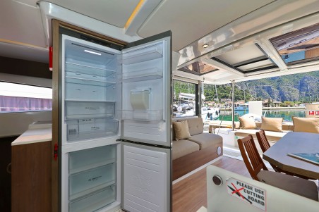 Catana Group Bali 4.2 - 4 + 1 cab. Aglaia