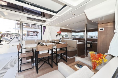 Catana Group Bali 4.2 - 4 + 1 cab. Agma