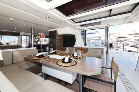 Catana Group Bali 4.2 - 4 + 1 cab. Agma