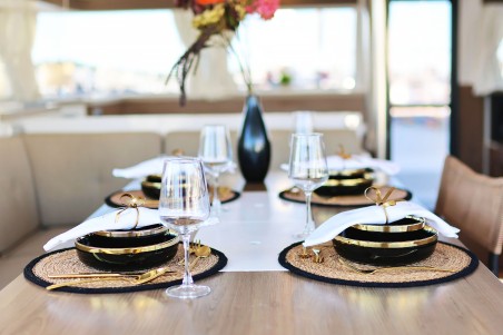 Catana Group Bali 4.2 - 4 + 1 cab. Agma