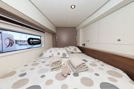 Catana Group Bali 4.2 - 4 + 1 cab. Agma