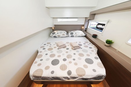 Catana Group Bali 4.2 - 4 + 1 cab. Agma