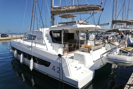 Catana Group Bali 4.2 - 4 + 1 cab. Altair