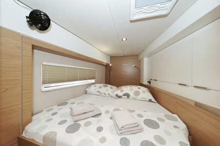 Catana Group Bali 4.2 - 4 + 1 cab. Au Soleil