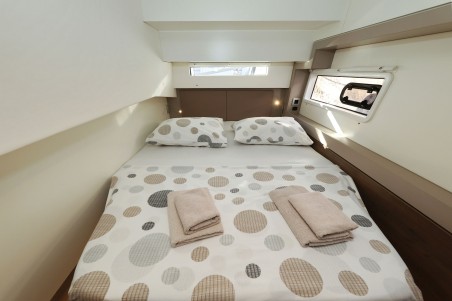 Catana Group Bali 4.2 - 4 + 1 cab. Bellatrix