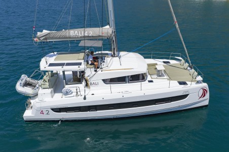 Catana Group Bali 4.2 - 4 + 1 cab. Chèrie