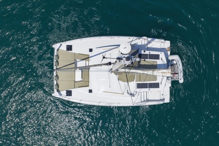 Catana Group Bali 4.2 - 4 + 1 cab. Chèrie