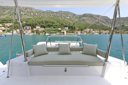 Catana Group Bali 4.2 - 4 + 1 cab. Chèrie