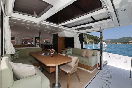 Catana Group Bali 4.2 - 4 + 1 cab. Chèrie