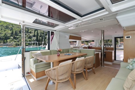 Catana Group Bali 4.2 - 4 + 1 cab. Chèrie