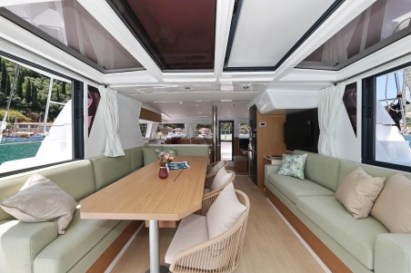 Catana Group Bali 4.2 - 4 + 1 cab. Chèrie